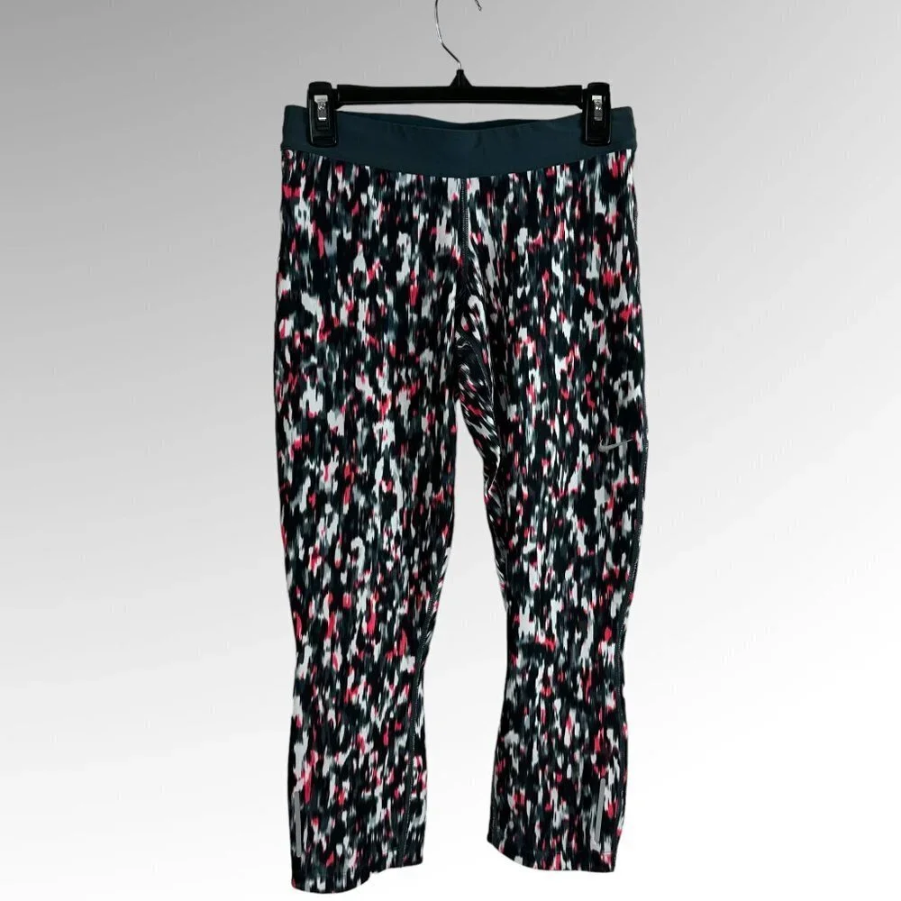 NIKE Womens Dri Fit Capri Crop Leggings Multicolor Size M